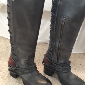 Freebird boots size 8